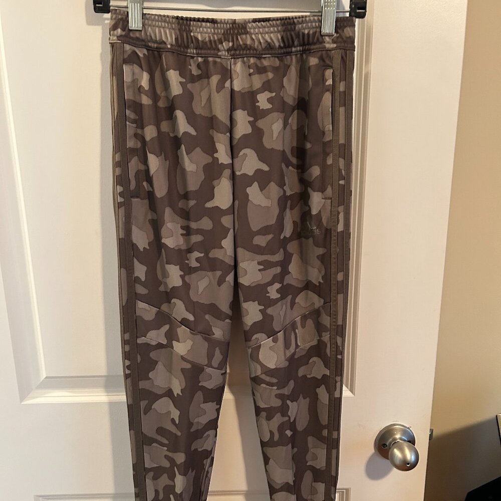 Adidas Aeroready Tiro Green Camo Athletic Pant Women's Size XS